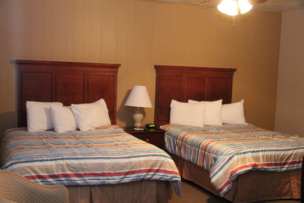 Green Acres Hotel Pittsfield Extérieur photo