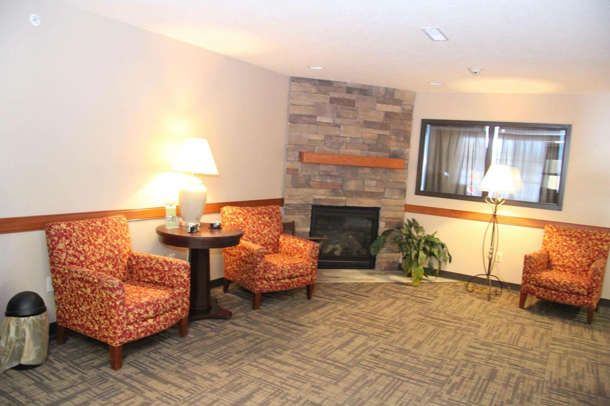 Green Acres Hotel Pittsfield Extérieur photo