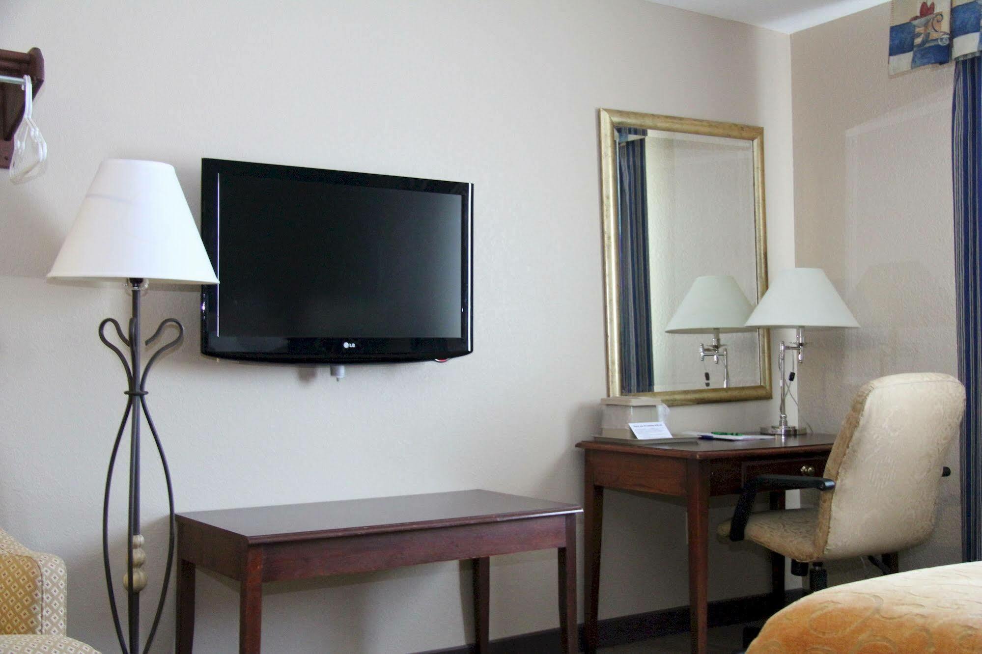 Green Acres Hotel Pittsfield Extérieur photo