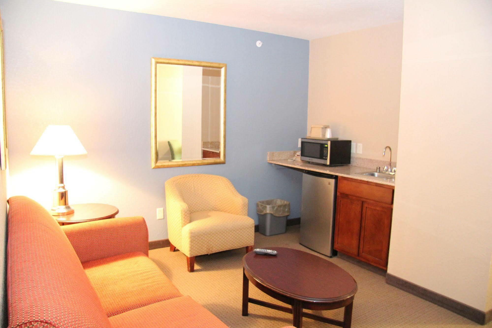 Green Acres Hotel Pittsfield Extérieur photo